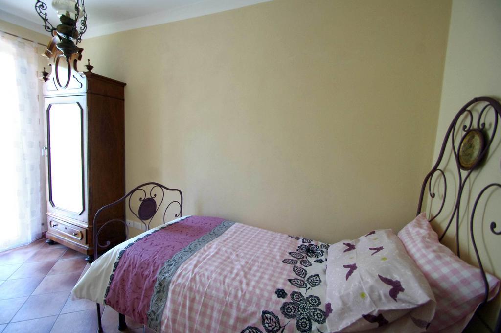 Agriturismo Mulino Del Castello Nasino 객실 사진